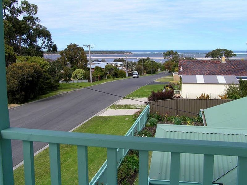 23E Pier Rd, Inverloch VIC 3996