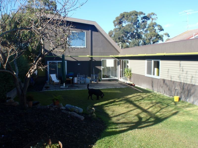 19 Grandview Grove, Inverloch VIC 3996
