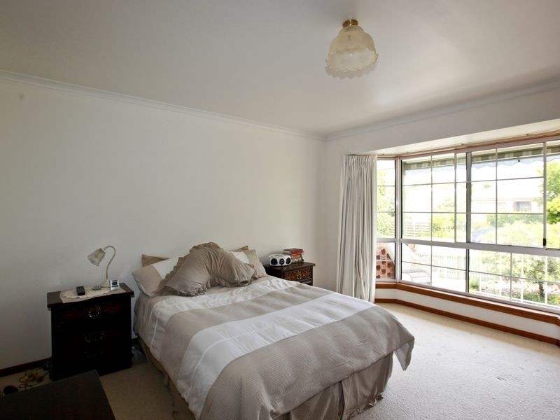 16B Sandymount Ave, Inverloch VIC 3996