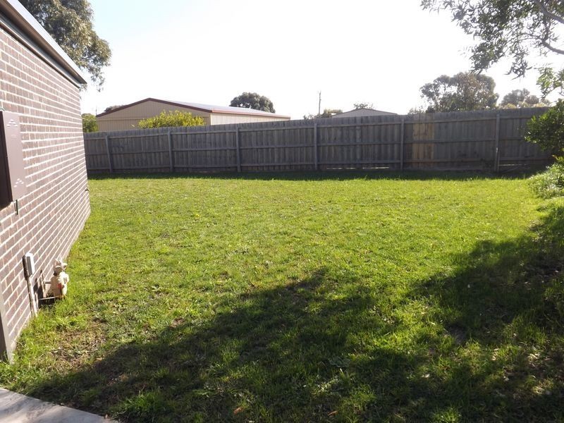 6 Goodenia Place, Inverloch VIC 3996