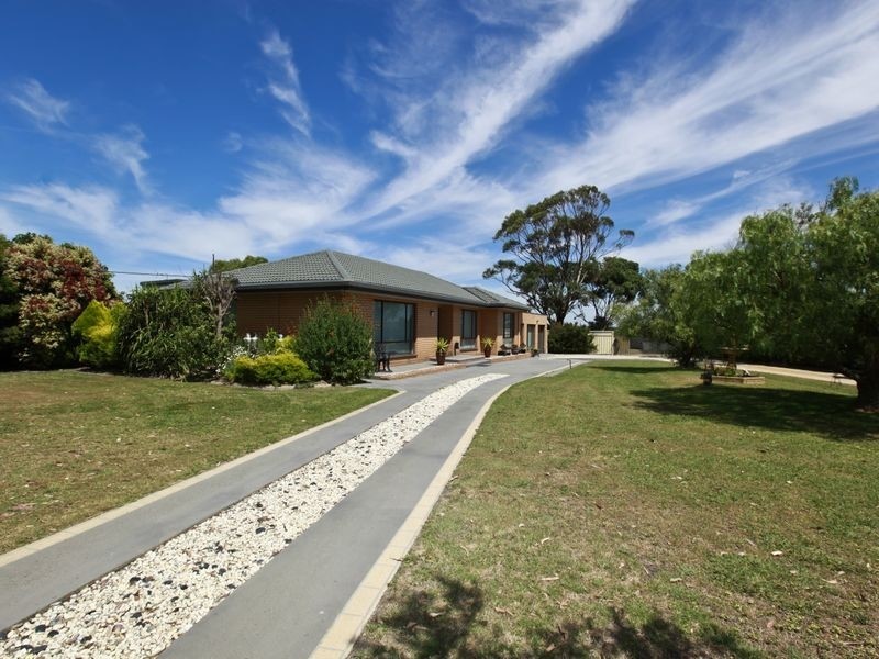 60 Wallis Road, Inverloch VIC 3996
