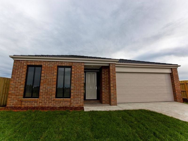 8 Somerset Place, Inverloch VIC 3996