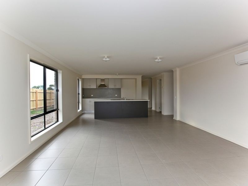 8 Somerset Place, Inverloch VIC 3996