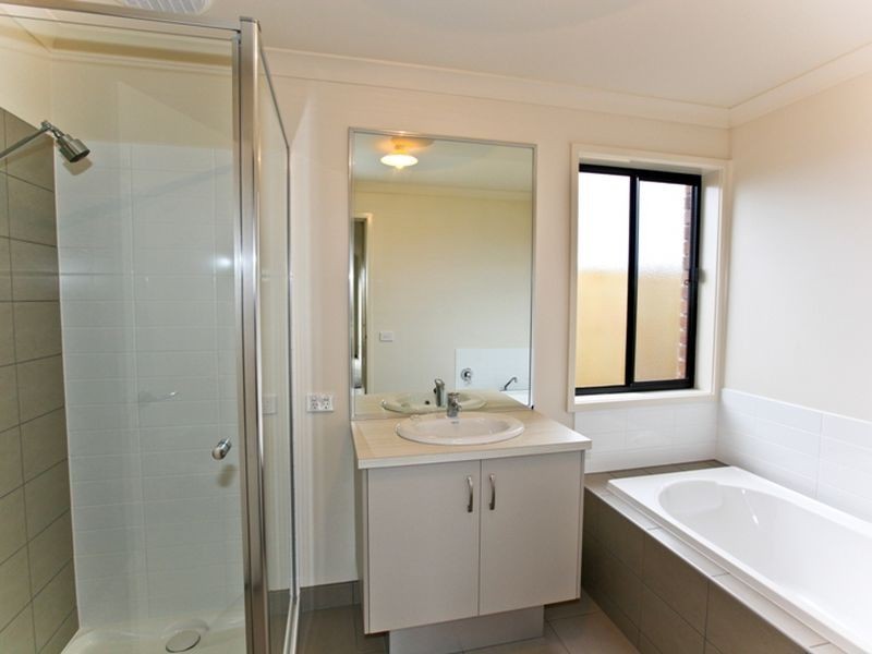 8 Somerset Place, Inverloch VIC 3996