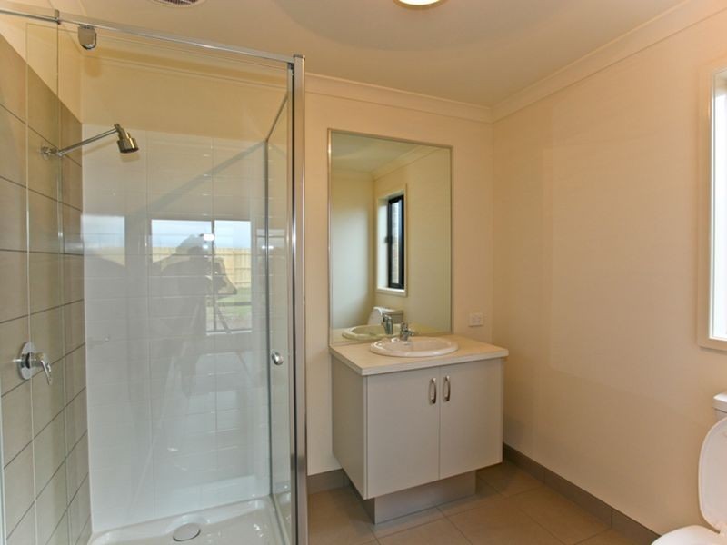 8 Somerset Place, Inverloch VIC 3996