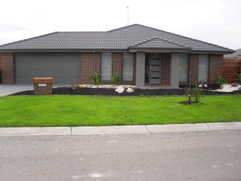 26 Surrey Place, Inverloch VIC 3996