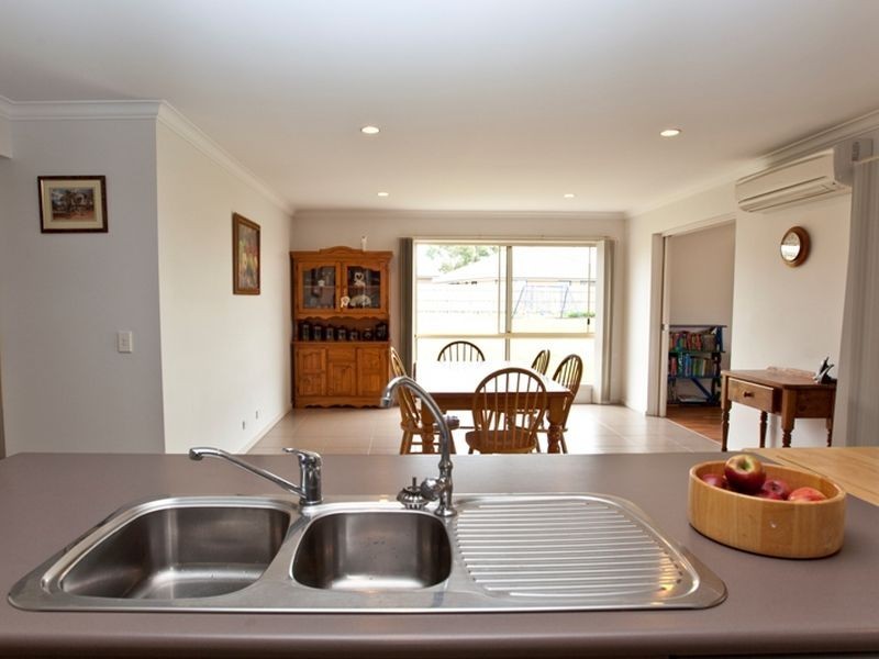 15 Stanley Court, Inverloch VIC 3996