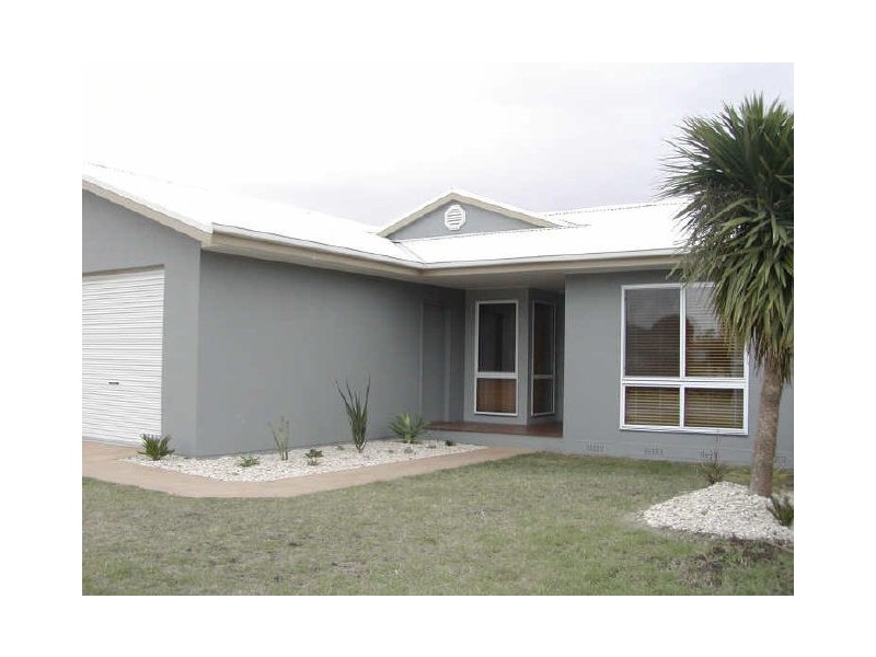 2 Fairfax Court, Inverloch VIC 3996