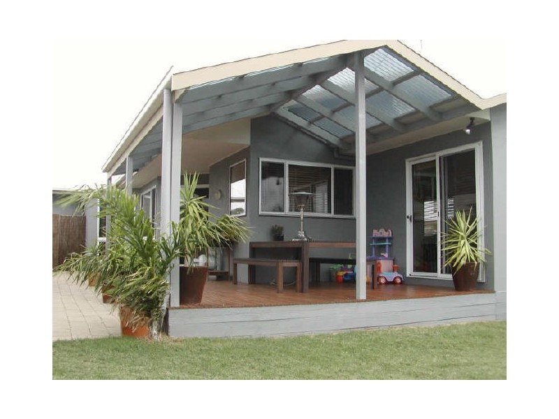 2 Fairfax Court, Inverloch VIC 3996