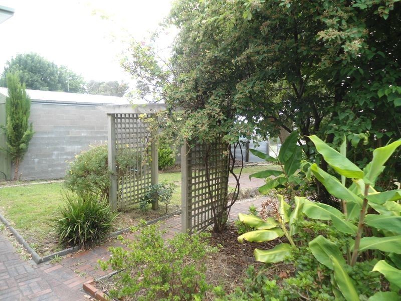 16 Darling Street, Inverloch VIC 3996