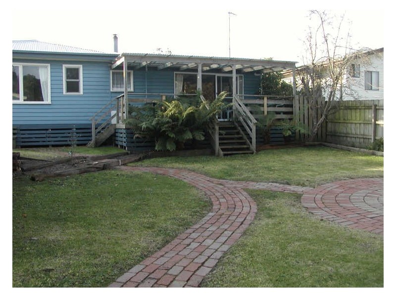34 Darling Avenue, Inverloch VIC 3996
