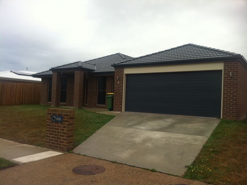 4 Somerset Place, Inverloch VIC 3996