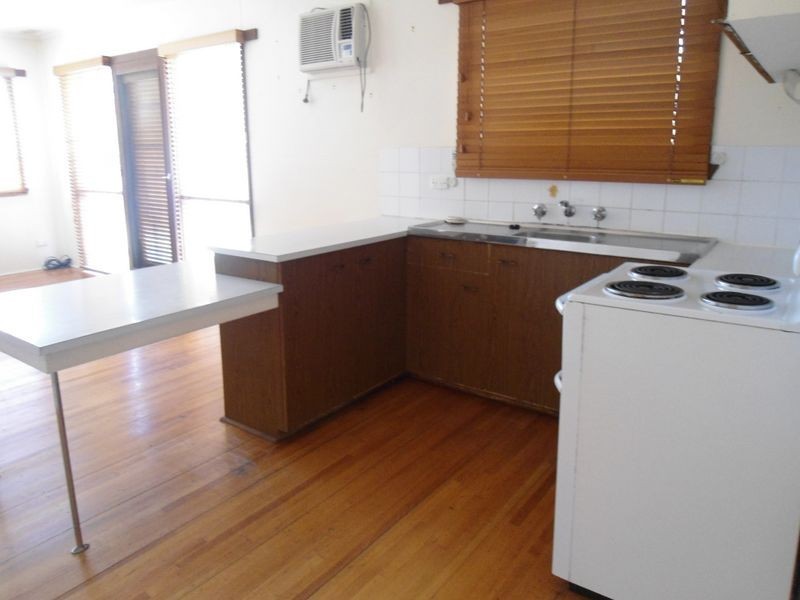 11 Wilson Avenue, Inverloch VIC 3996