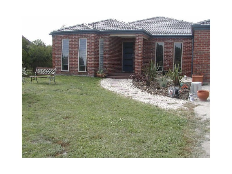 2B Nesci Court, Inverloch VIC 3996
