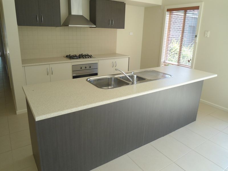 8 Messmate Terrace, Inverloch VIC 3996
