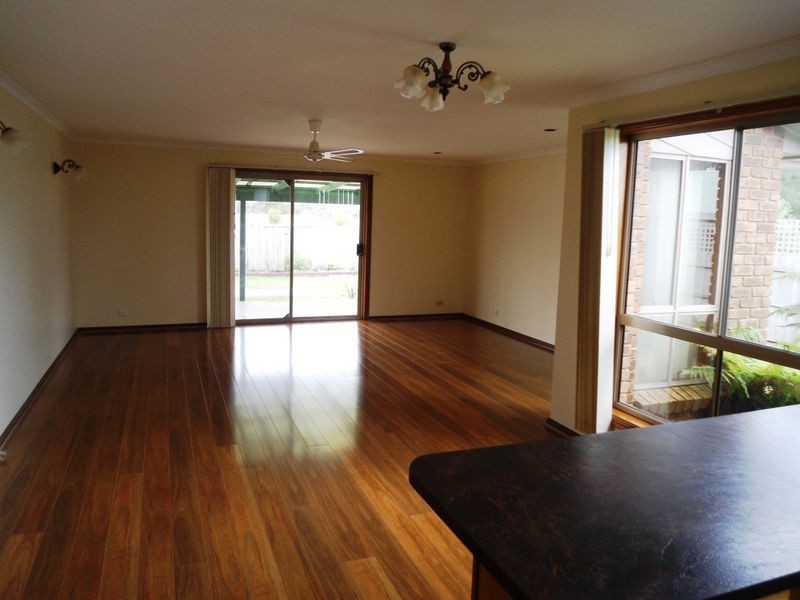17 Youll Grove, Inverloch VIC 3996