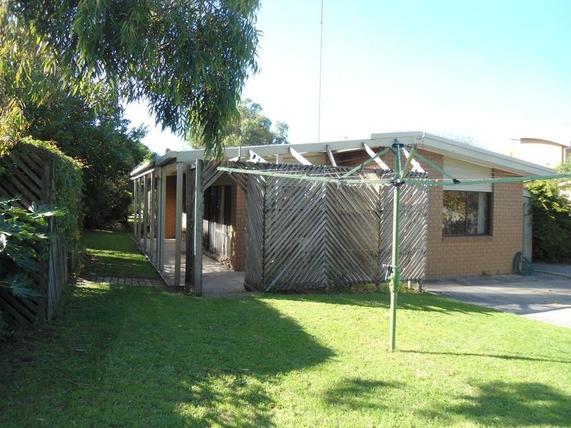 5 Pier Road, Inverloch VIC 3996