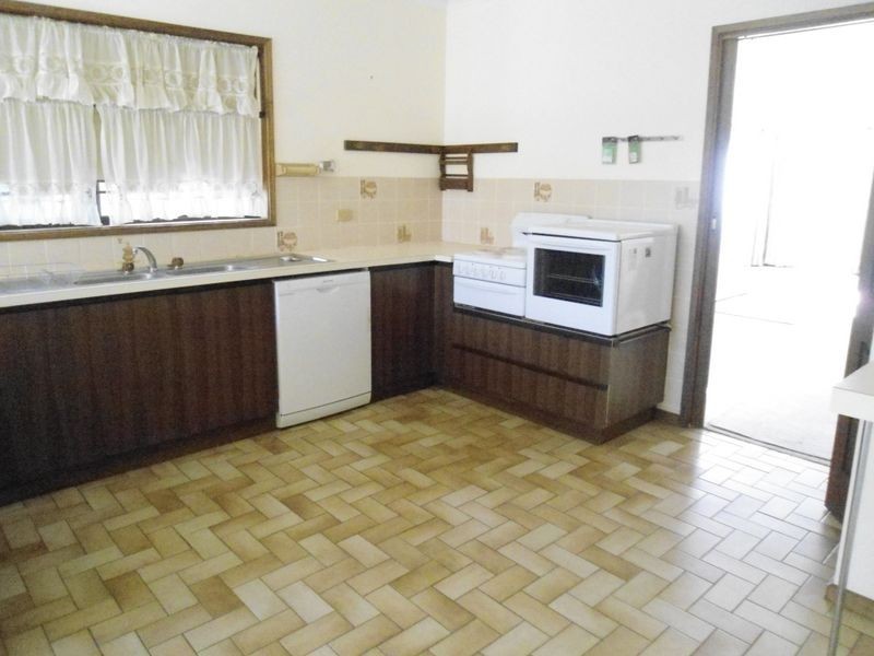 5 Pier Road, Inverloch VIC 3996