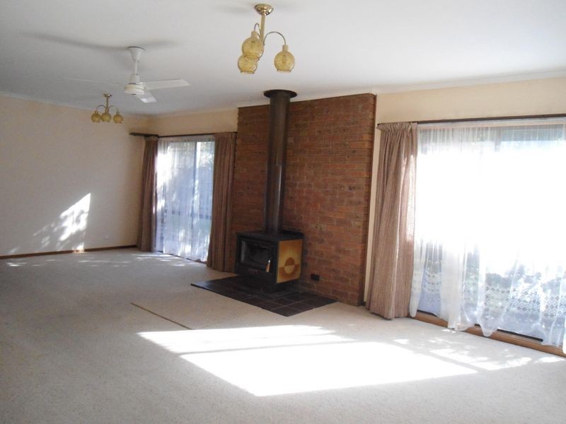 5 Pier Road, Inverloch VIC 3996