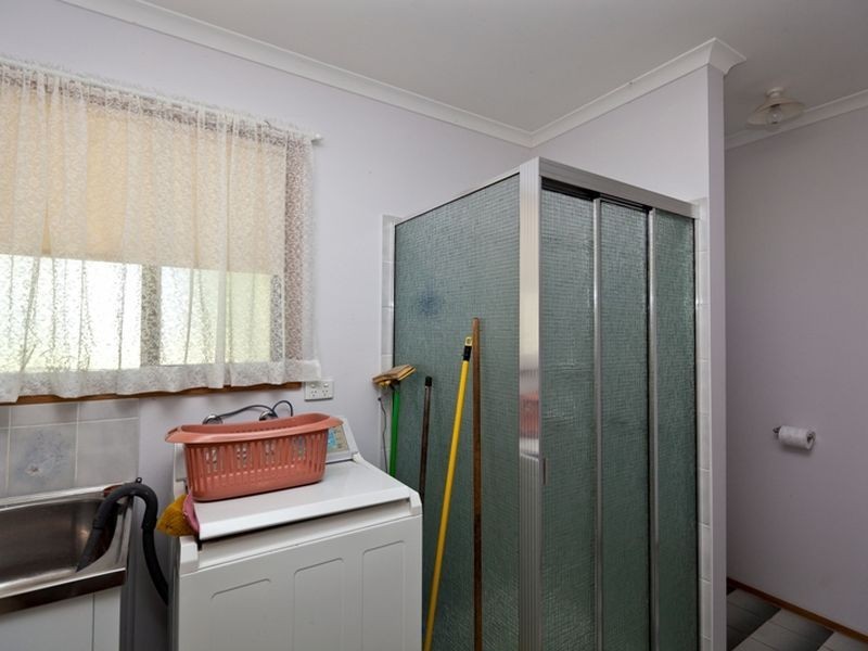 12 Bruce St, Inverloch VIC 3996