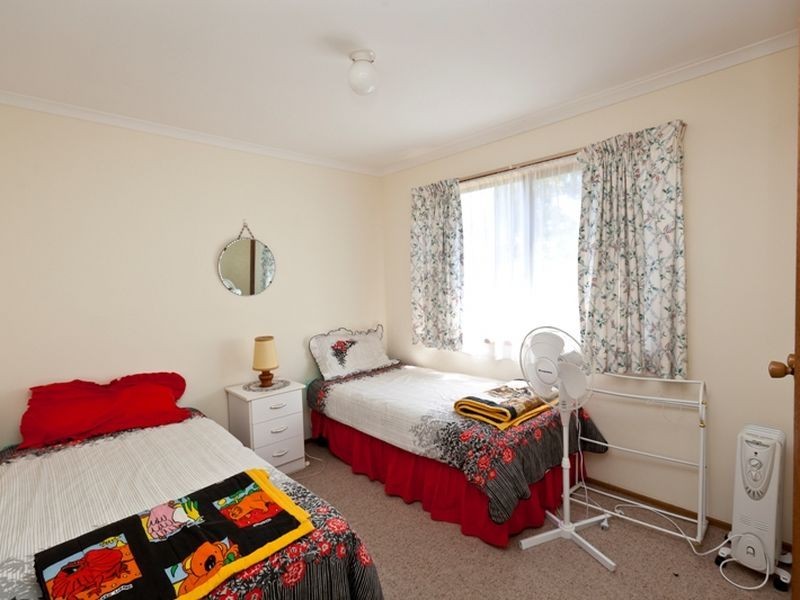 12 Bruce St, Inverloch VIC 3996