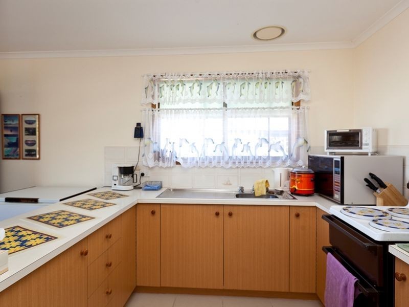 12 Bruce St, Inverloch VIC 3996