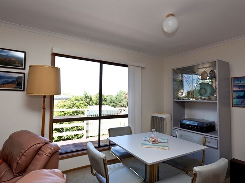 12 Bruce St, Inverloch VIC 3996