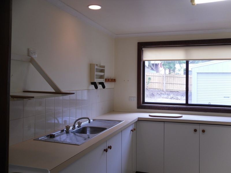 33 Halford Street, Inverloch VIC 3996