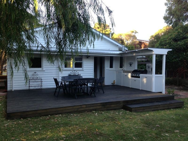 28 Lohr Avenue, Inverloch VIC 3996