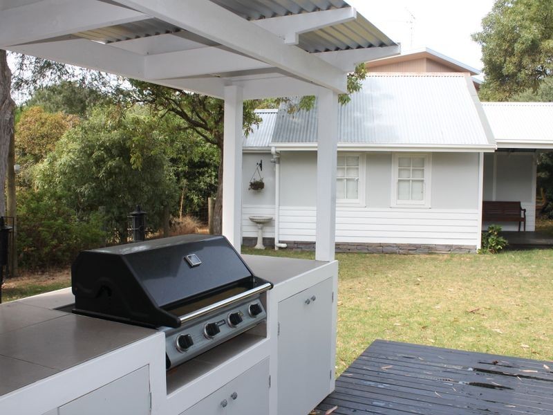 28 Lohr Avenue, Inverloch VIC 3996