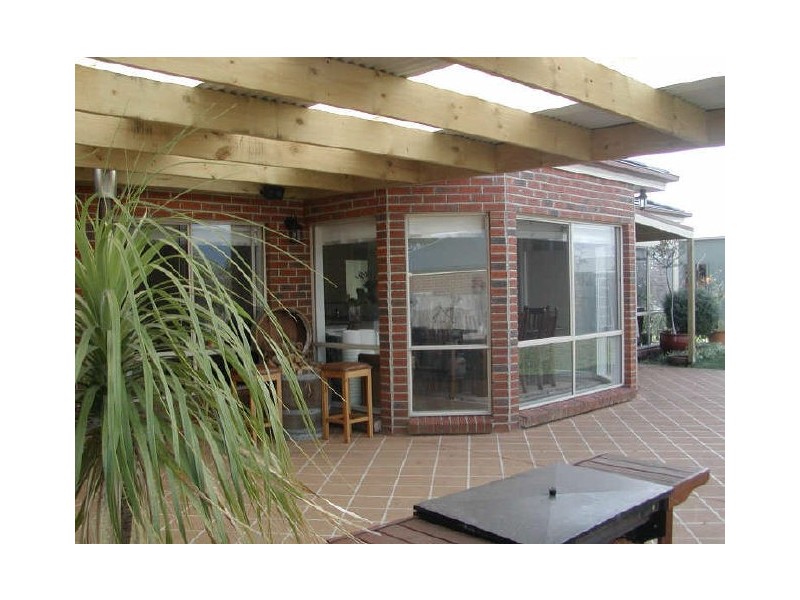 11 Royal Parade, Inverloch VIC 3996