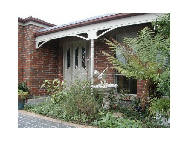 11 Royal Parade, Inverloch VIC 3996