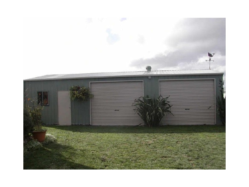 11 Royal Parade, Inverloch VIC 3996