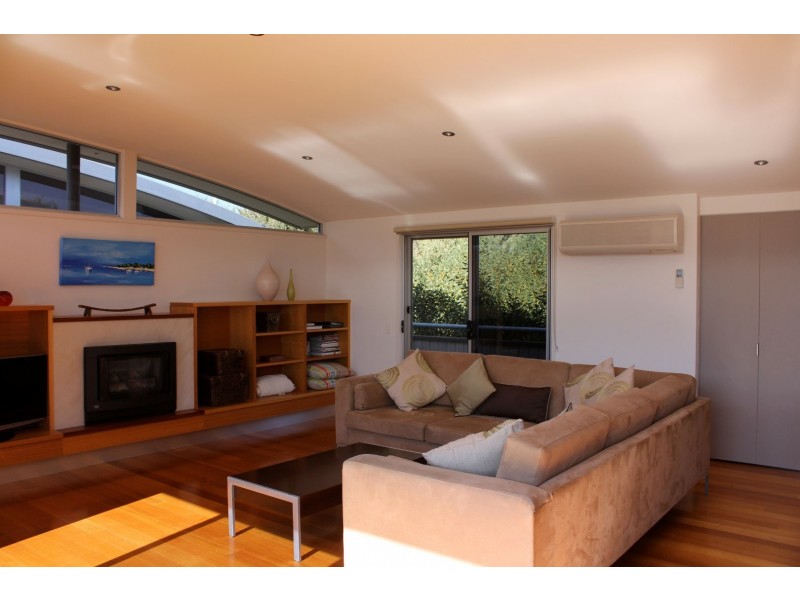 Unit 1/9 Goroke Street, Inverloch VIC 3996