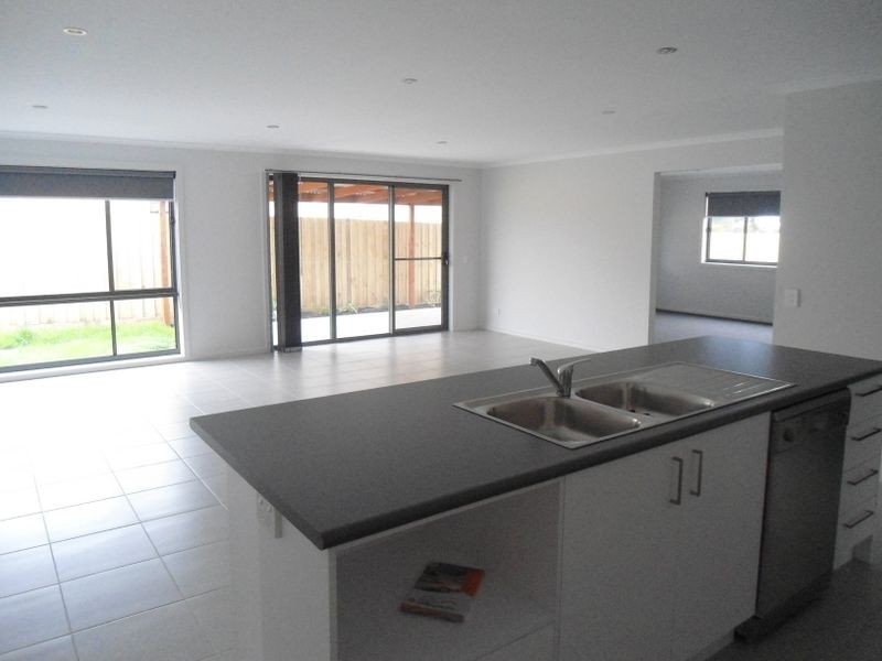 16 Lavender Place, Inverloch VIC 3996