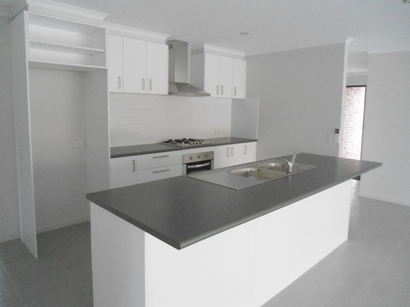 16 Lavender Place, Inverloch VIC 3996