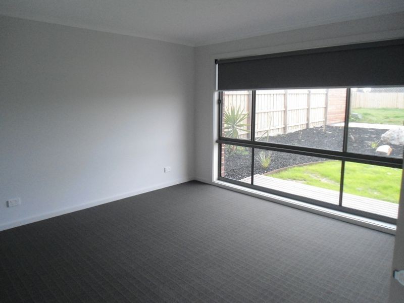 16 Lavender Place, Inverloch VIC 3996