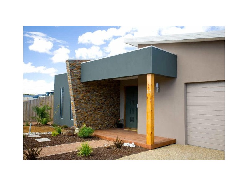 27 Beachcomber Drive, Inverloch VIC 3996
