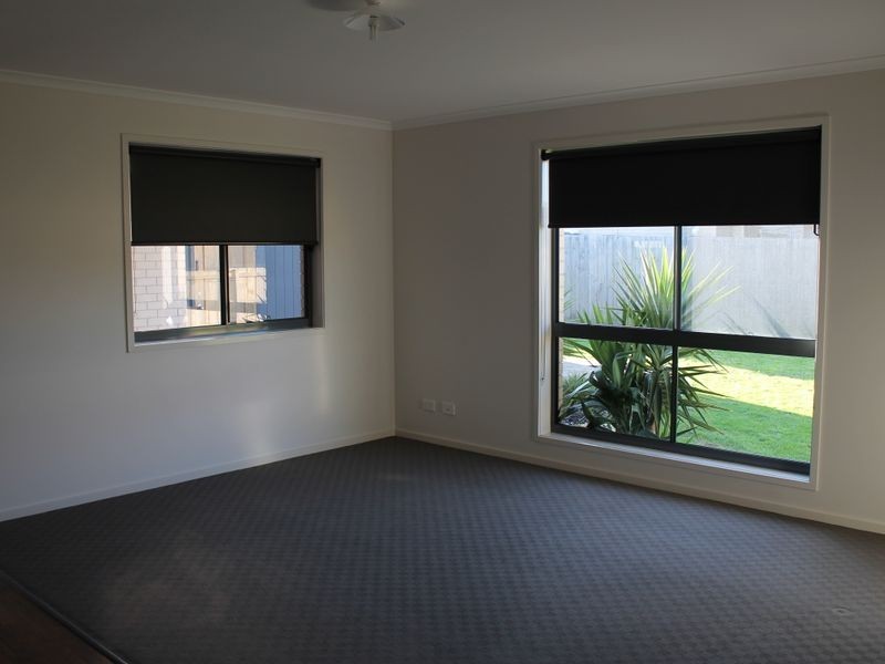 13 Dalmont Bay Court, Inverloch VIC 3996