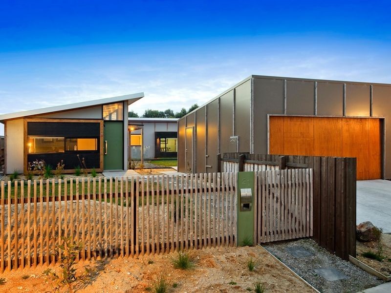 21 Surrey Place, Inverloch VIC 3996