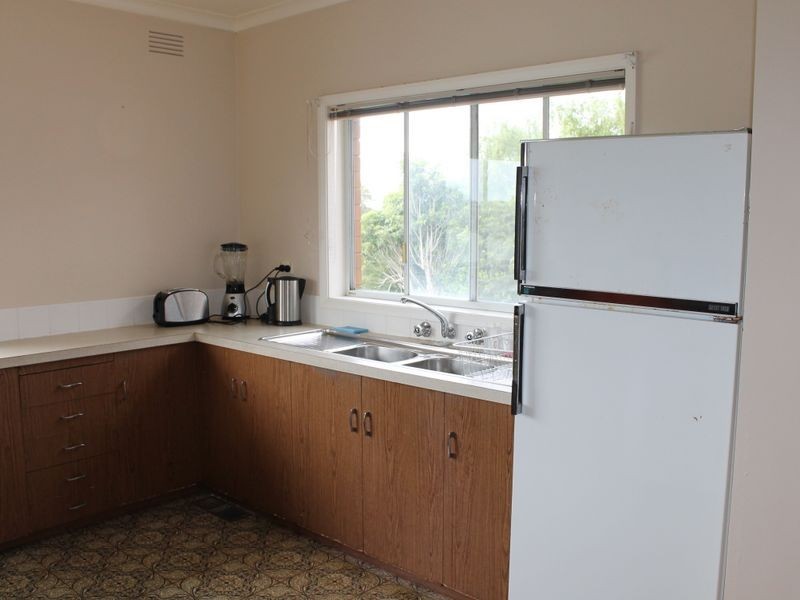 10 Hillside Ave, Inverloch VIC 3996