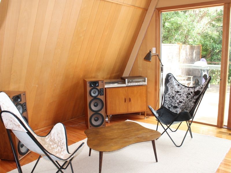 128 Lohr Ave, Inverloch VIC 3996