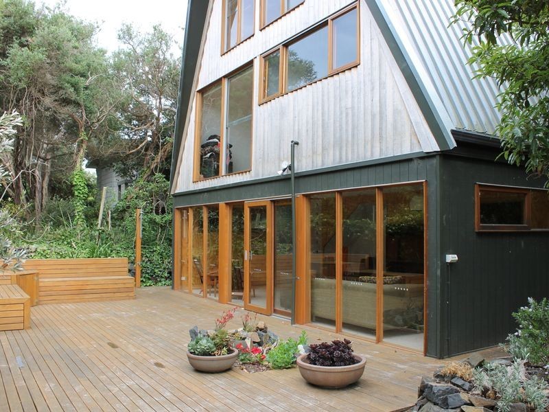 128 Lohr Ave, Inverloch VIC 3996