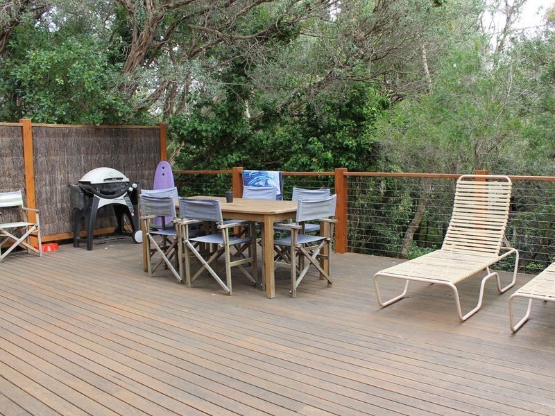128 Lohr Ave, Inverloch VIC 3996