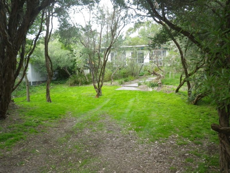 140 Lohr Avenue, Inverloch VIC 3996