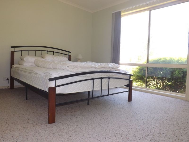 2 The Crescent, Inverloch VIC 3996