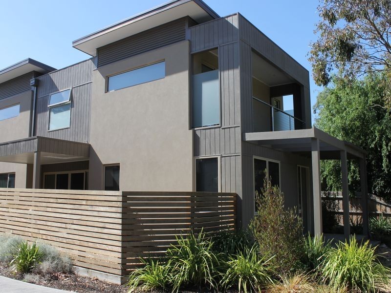 1/2 Freda Street, Inverloch VIC 3996