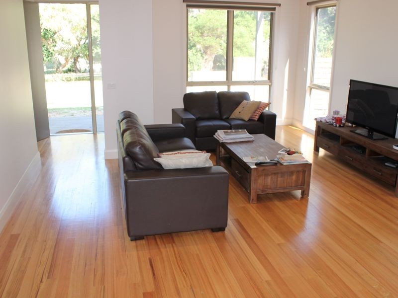 1/2 Freda Street, Inverloch VIC 3996