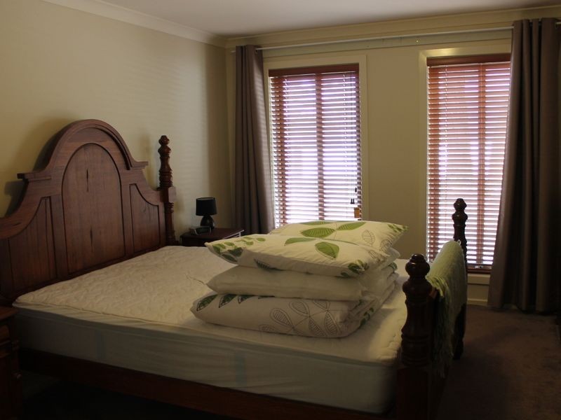 8 Messmate Terrace, Inverloch VIC 3996