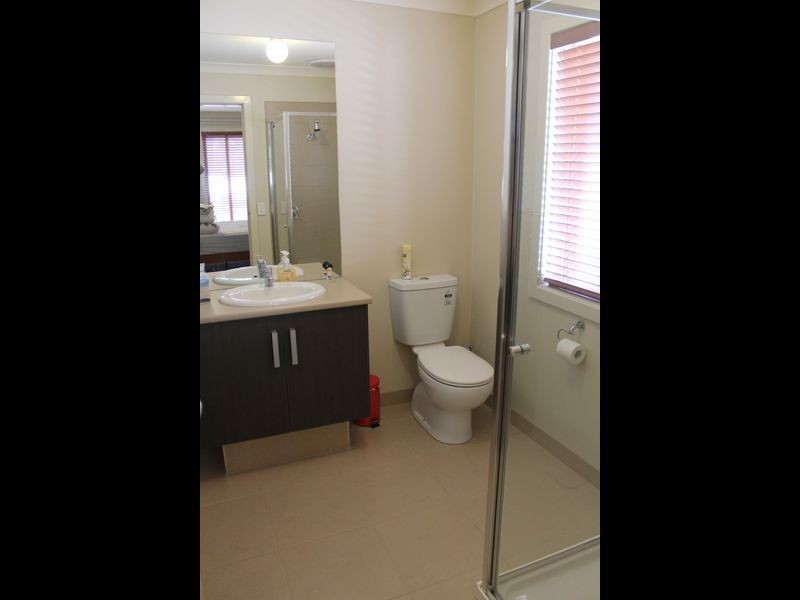 8 Messmate Terrace, Inverloch VIC 3996